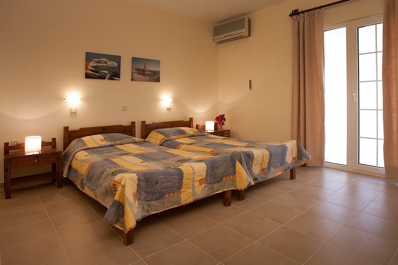 Albatross Hotel Maleme Buitenkant foto