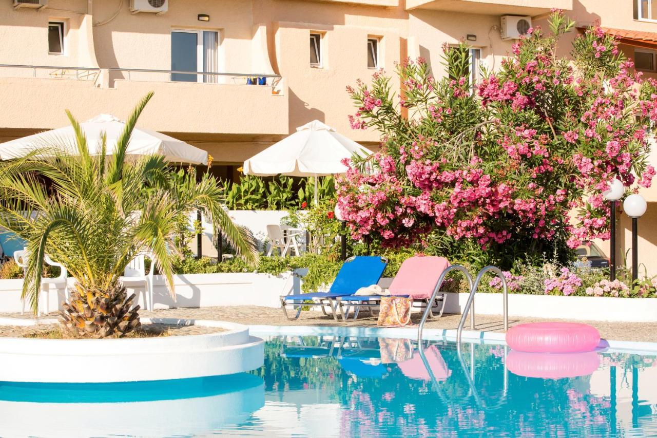 Albatross Hotel Maleme Buitenkant foto