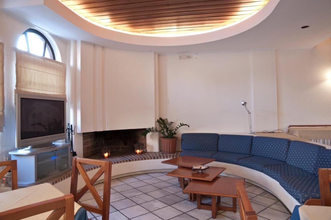 Albatross Hotel Maleme Buitenkant foto