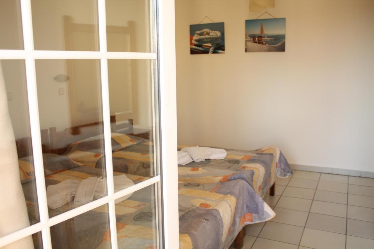 Albatross Hotel Maleme Buitenkant foto
