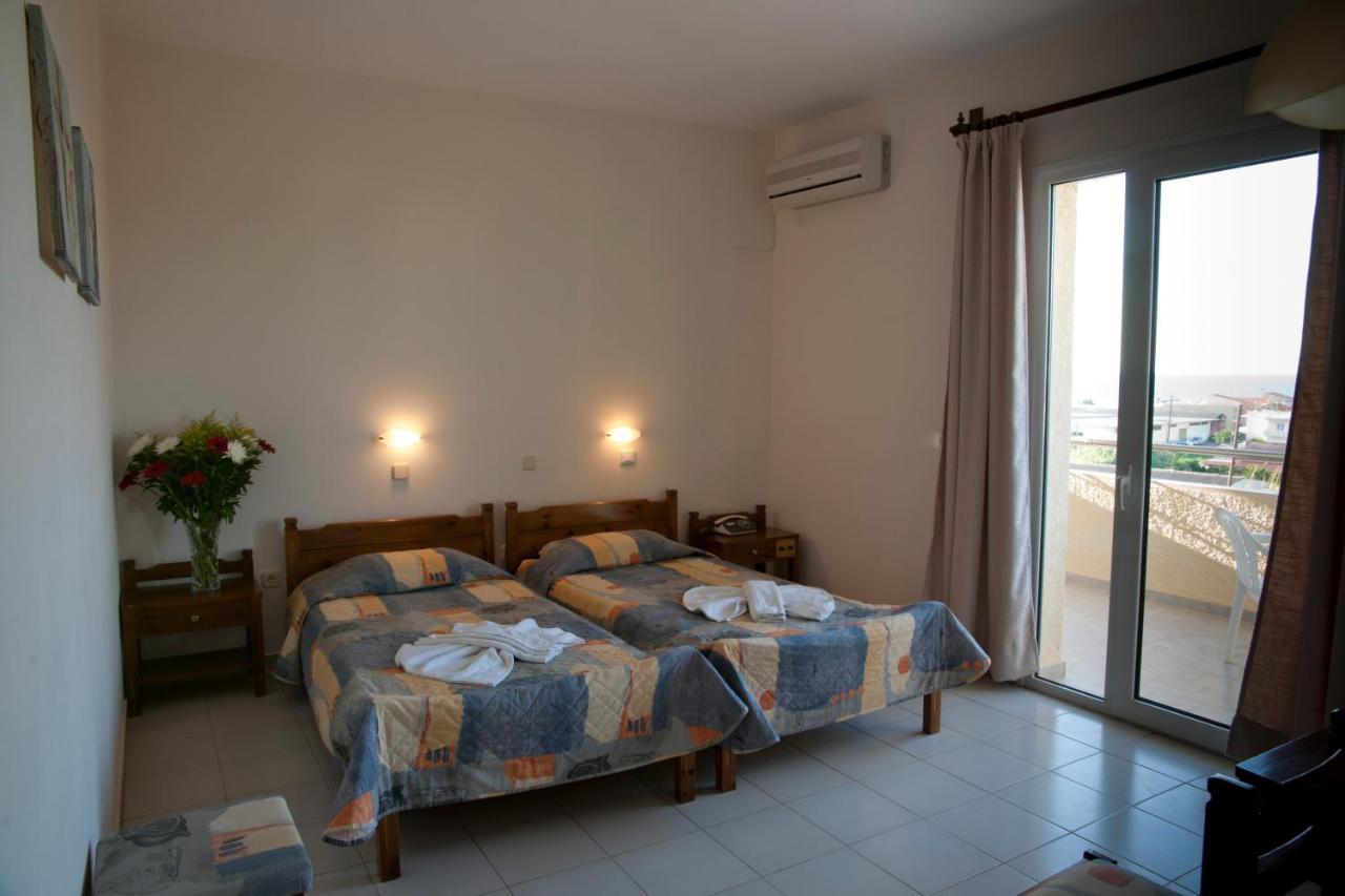 Albatross Hotel Maleme Buitenkant foto
