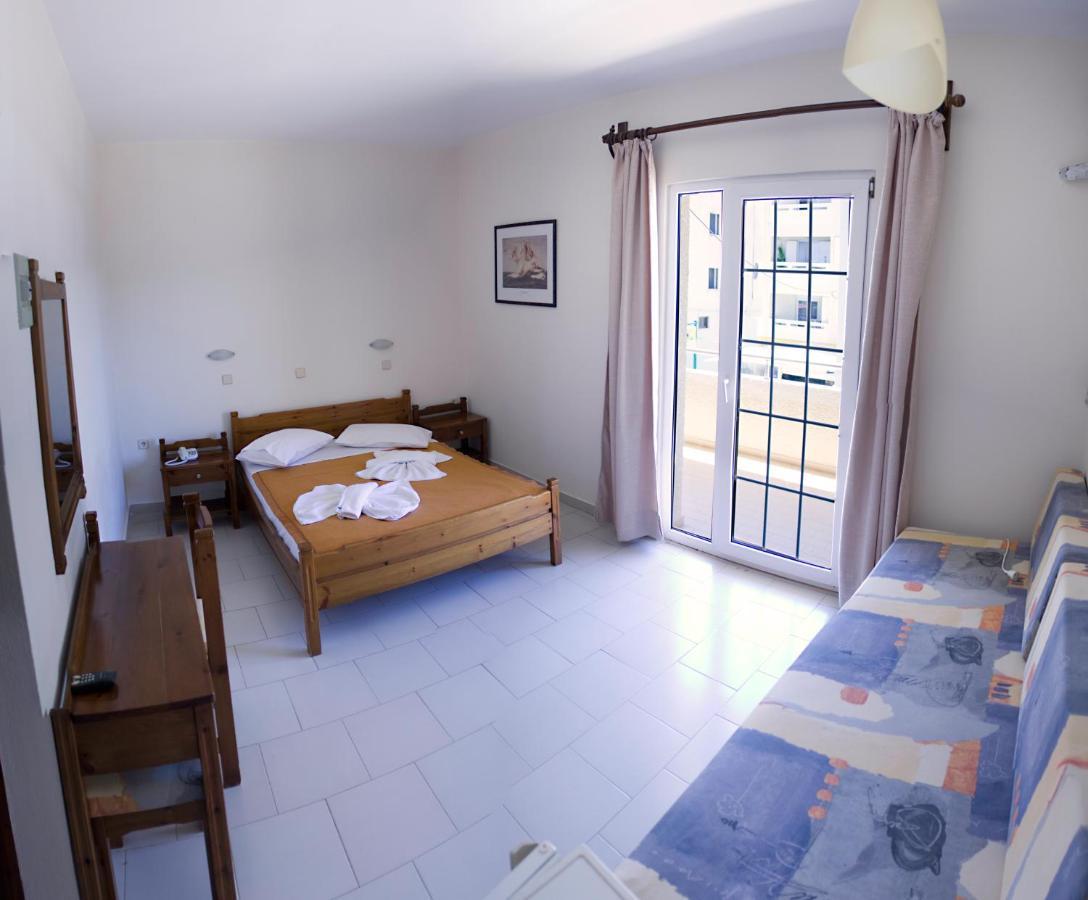 Albatross Hotel Maleme Buitenkant foto